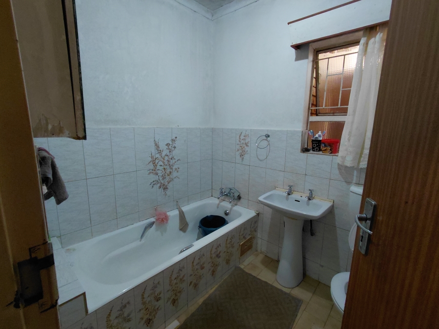 To Let 3 Bedroom Property for Rent in Roosheuwel North West